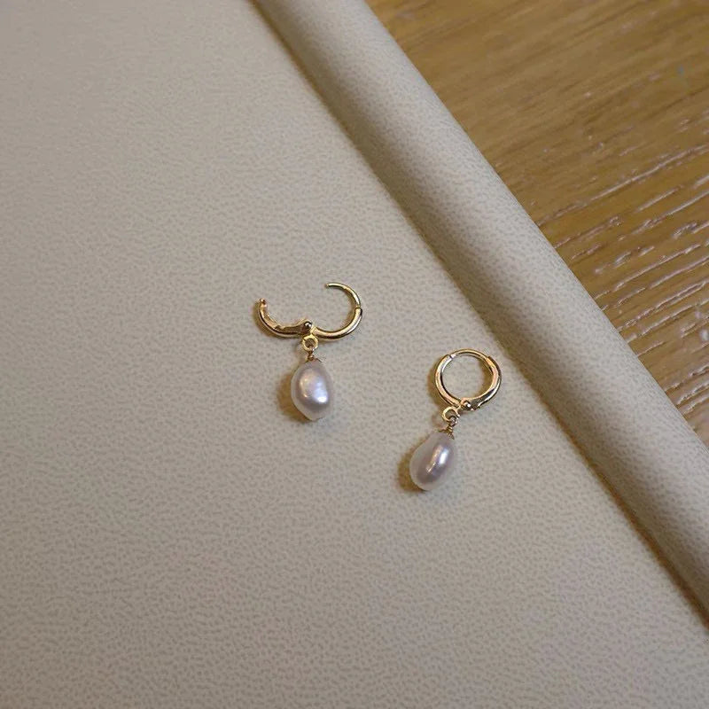 Pearl;PearlHuggieEarrings